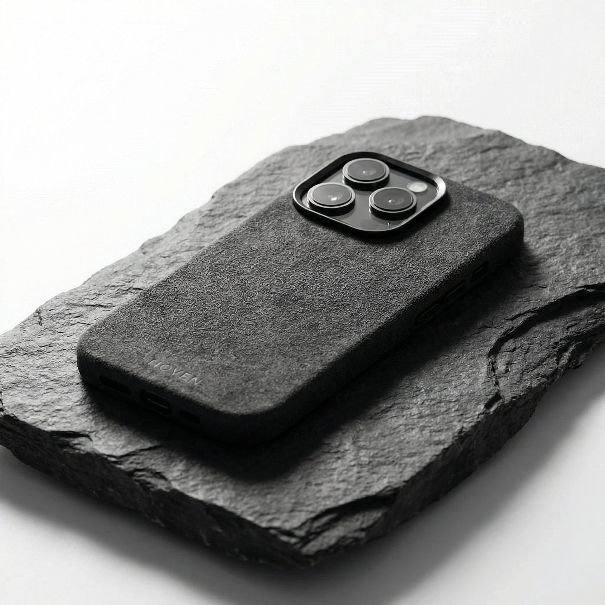 iPhone 14 Pro Max Funda De Alcantara - Gris Oscuro